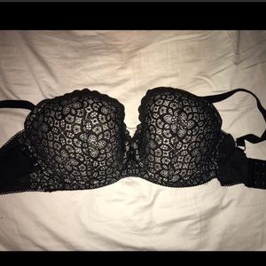 🖤‼️Victoria’s Secret Black Lace Bra‼️🖤